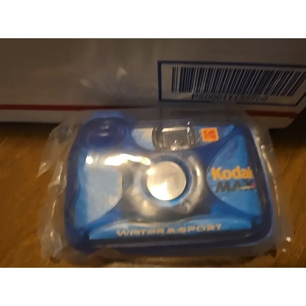 KODAK Water Sport Underwater 35mm One-Time-Use‎ Disposable Camera - 27 Exposures